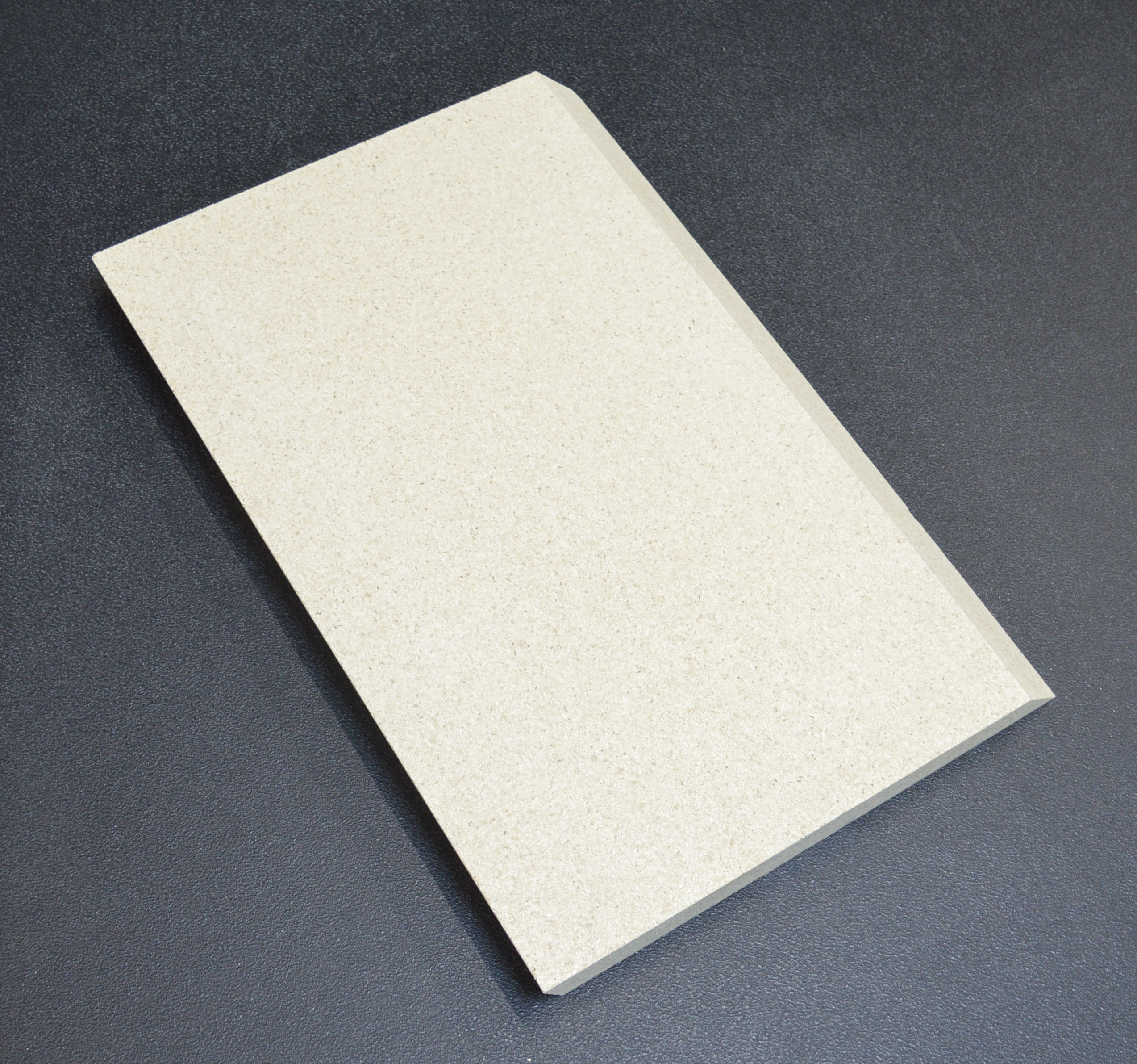 Eurotherm Dioptas pietra laterale a destra