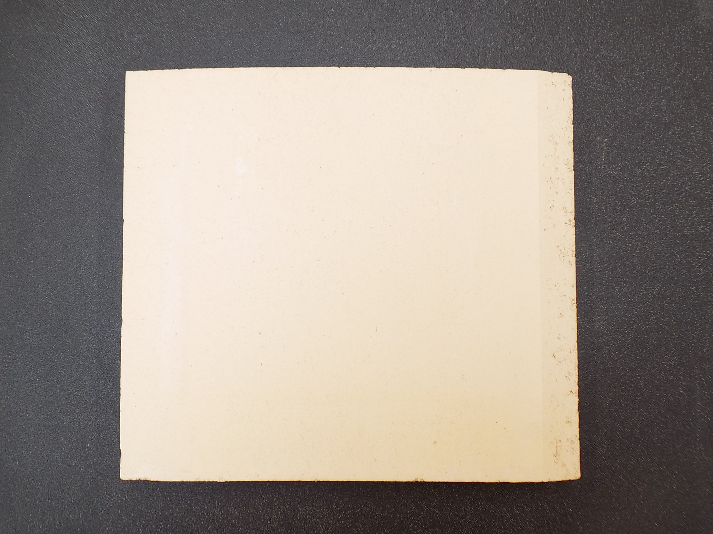 Max Blank Designo pietra laterale a destra in basso